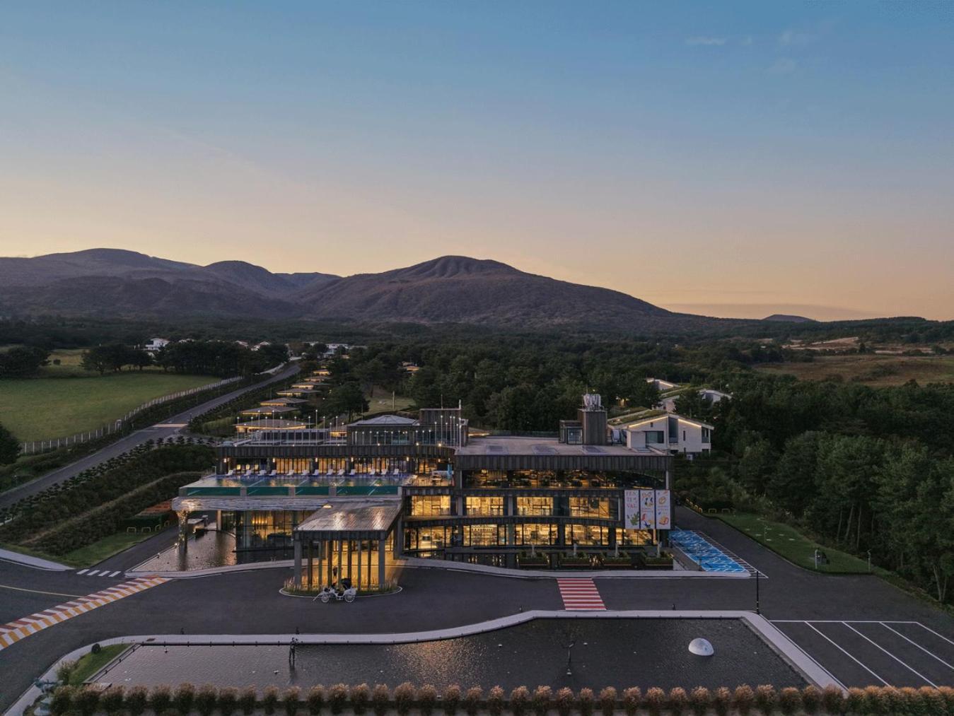 Amber Pure Hill Hotels & Resorts Jeju Exterior photo