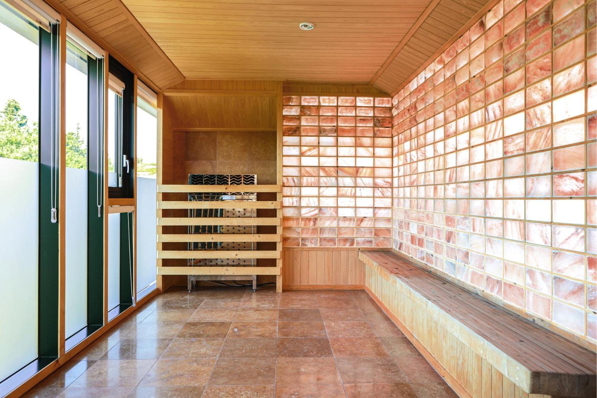 Amber Pure Hill Hotels & Resorts Jeju Exterior photo