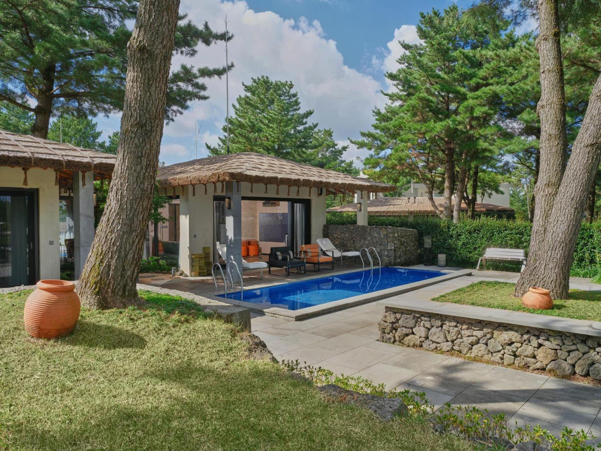 Amber Pure Hill Hotels & Resorts Jeju Exterior photo